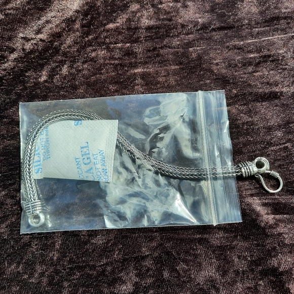 Thick Unisex Serpentine Snake Bracelet - Picture 16 of 16